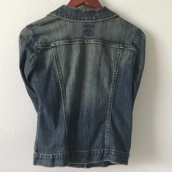EUC GAP Distress Jean Jacket - Picture 5 of 7